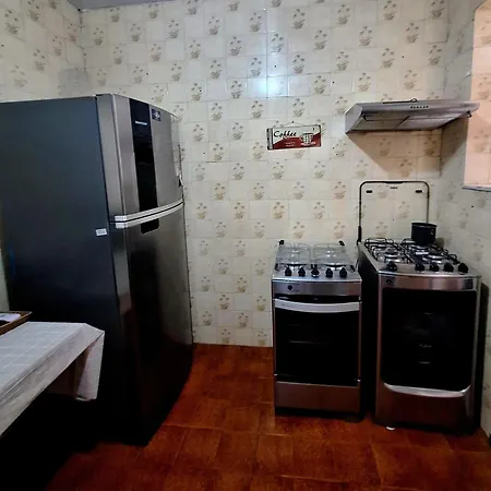 Quarto Tranquilo E Familiar No Leblon - Quiet Family Room In Leblon-3